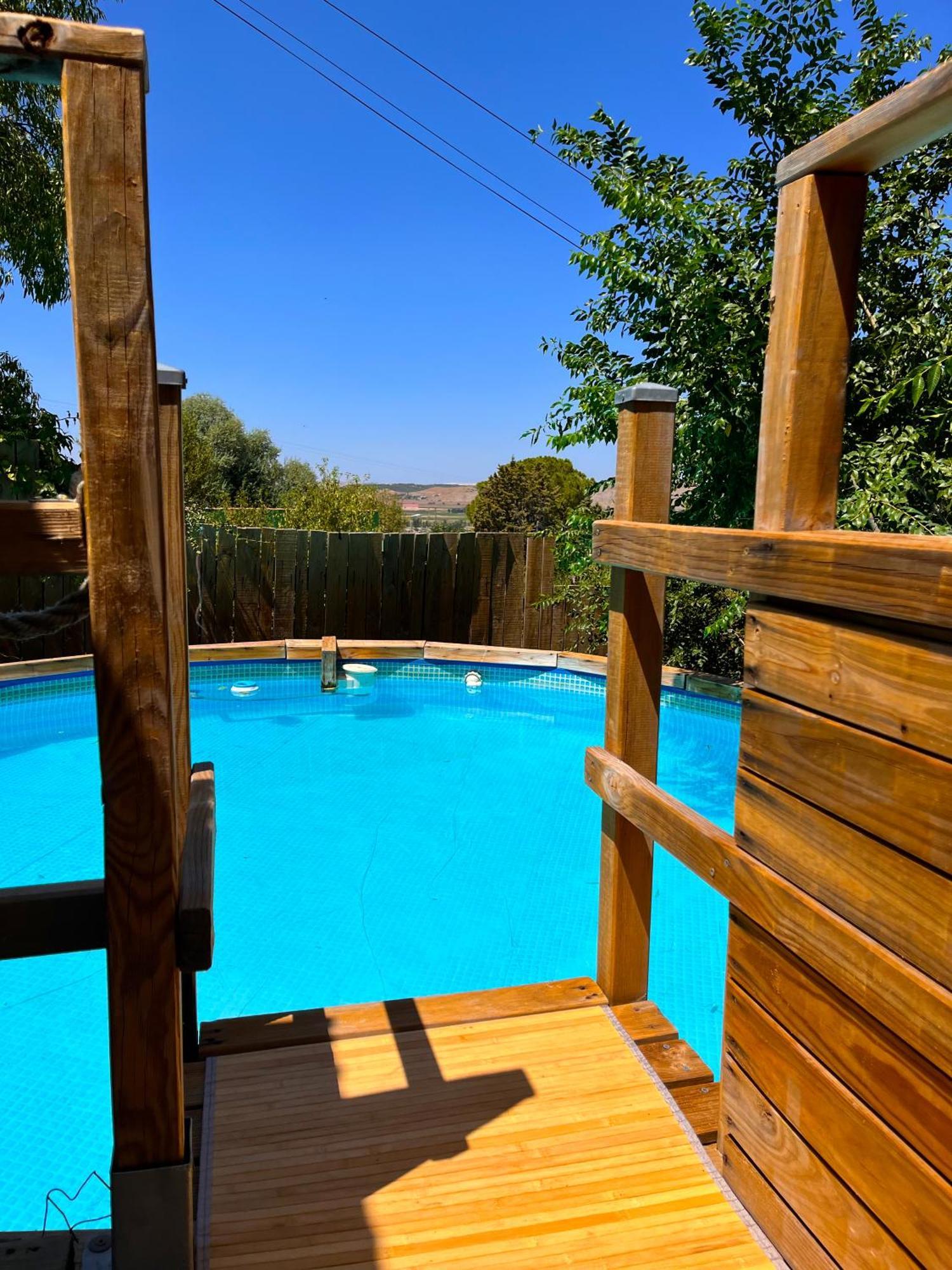 Fee4Me Cabin With Pool And Garden San Martín de la Vega Eksteriør billede
